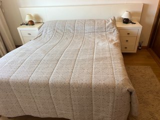 Cama de 150 con somier eléctrico