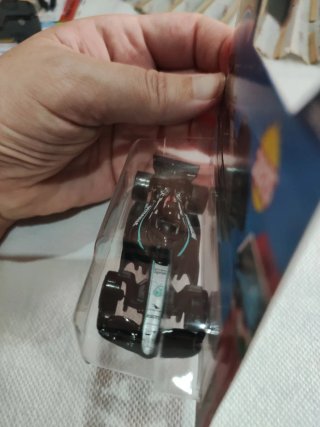 Coche Hot Wheels F1 Mercedes-AMG Petronas 2025