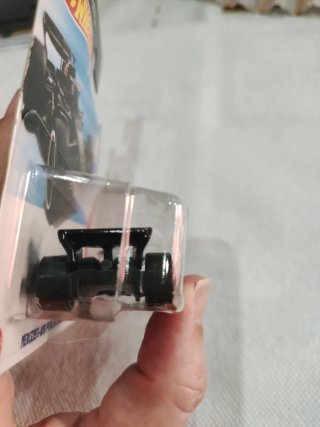 Coche Hot Wheels F1 Mercedes-AMG Petronas 2025