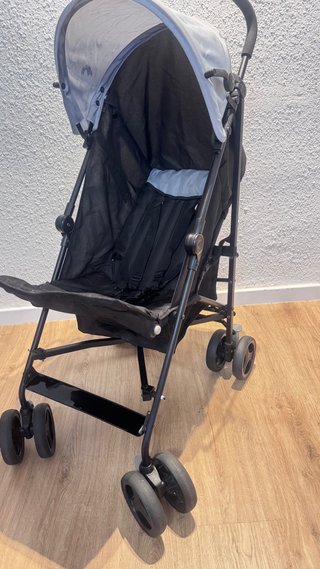 Carrito bebé Bebeconfort gris y negro