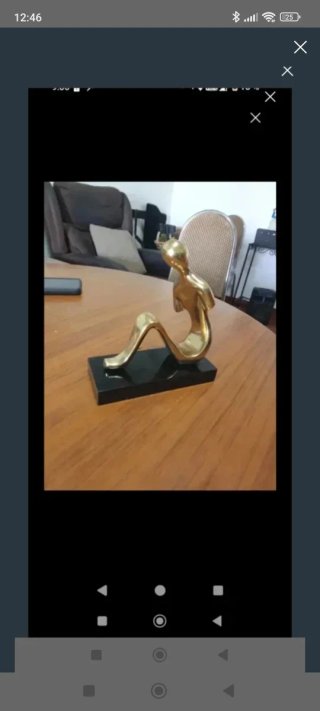 Escultura de bronce macizo