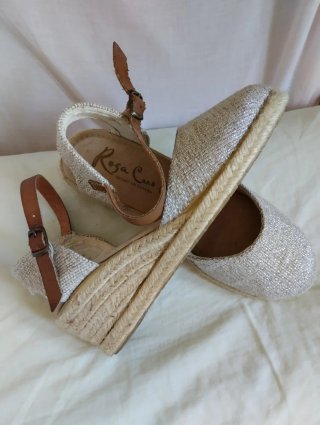 Alpargatas cuña Rosa Cano Beige/Oro