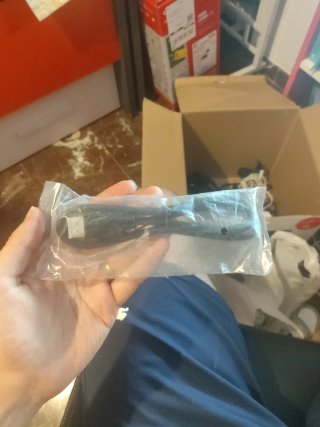 Cable HDMI corto