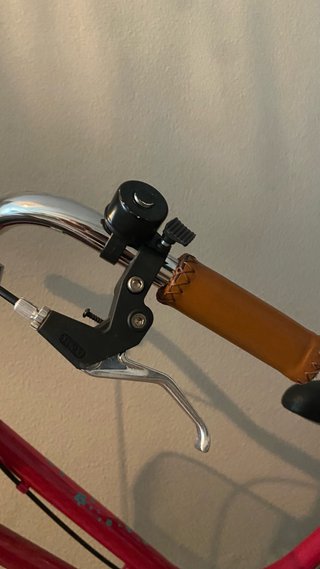 Bicicleta BPro 24” rosa casi nueva para niños.