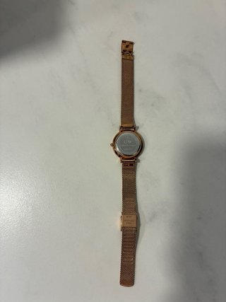 Reloj Daniel Wellington Dorado y Blanco