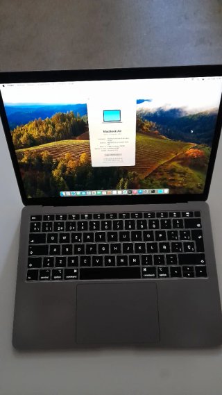 MacBook Air 13" 2019 8GB Gris Espacial