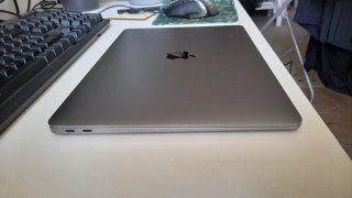 MacBook Air 13" 2019 8GB Gris Espacial