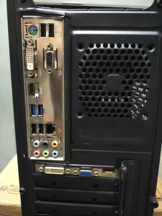 Torre CPU sin disco duro