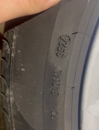 2 Neumáticos Pirelli 255/45 R19 - 90% Vida
