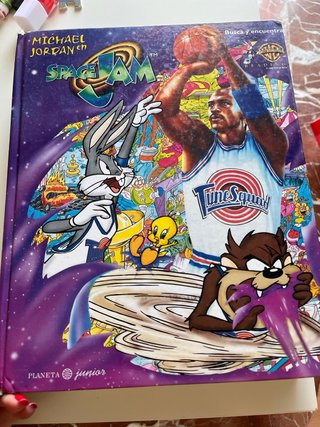 Space Jam Busca y Encuentra