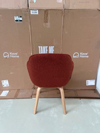 Sedia Kave Home Urmyra Bordeaux Piedi Legno