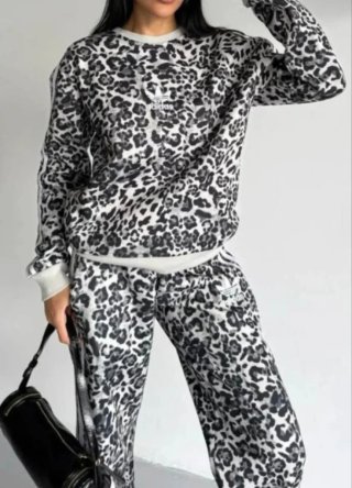 Conjunto Adidas Estampado Leopardo