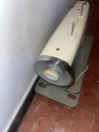 Máquina de coser Wertheim