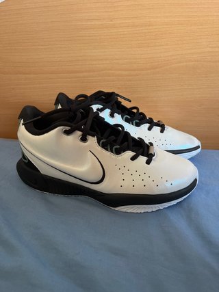 Nike Lebron XXI