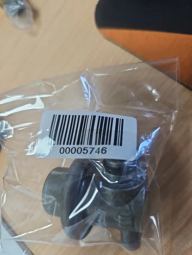 VALVULA  COMBUSTIBLE SUZUKI BURGMAN 250 03-06