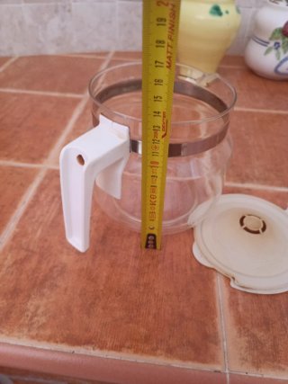 Jarra cafetera de cristal y plástico