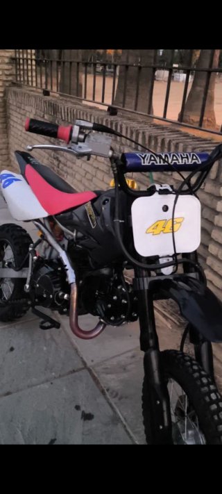 Moto Cross 125cc Yamaha negro te cambior te algo