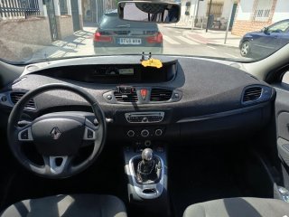 Renault Grand Scenic 2011
