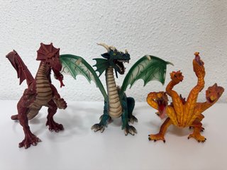 3 GRANDES FIGURAS DRAGONES PVC PLASTOY y SCHELEICH