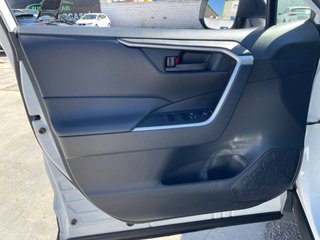 RAV4 2.5l 220H Business