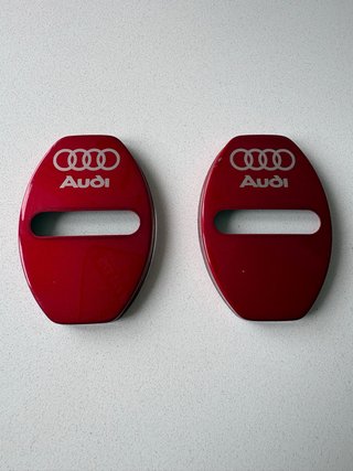 Embellecedores Cierre Puertas Audi Rojo