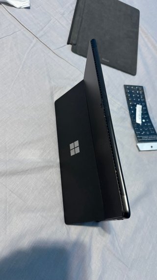 Surface Pro 8 i7/256GB/16GB Pantalla Rota