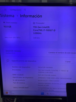 Surface Pro 8 i7/256GB/16GB Pantalla Rota