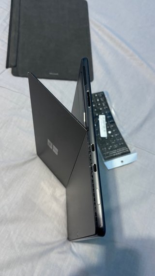 Surface Pro 8 i7/256GB/16GB Pantalla Rota