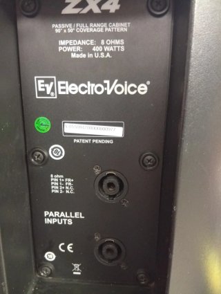 Altavoces EV ZX4 Negros