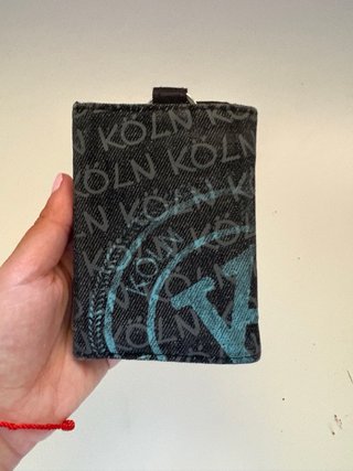 Cartera KÖLN Negra y Azul