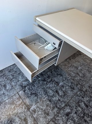 Mesa de oficina 140x80 cm