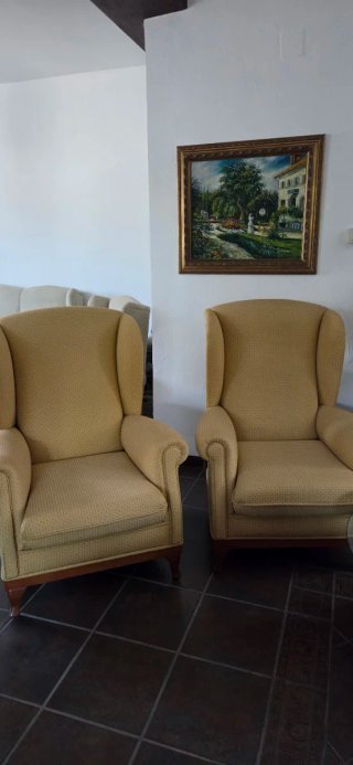 Sillón de tela amarillo y madera, 2 unidades