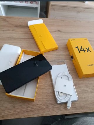 Móvil Realme 14x 5G negro nuevo