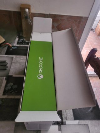 Xbox One + 8 Juegos