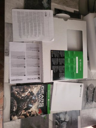 Xbox One + 8 Juegos