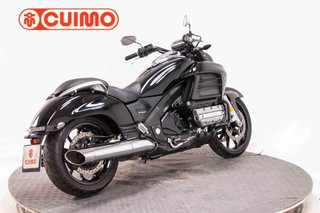 HONDA GL 1800 GOLDWING