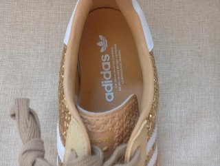 Zapatillas Adidas gazzelle indoor doradas