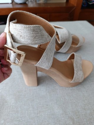 Sandalias de tacón alto con plataforma