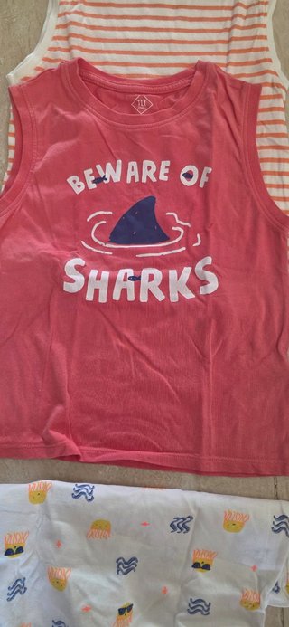 Lote 7 camisetas para niño sin mangas