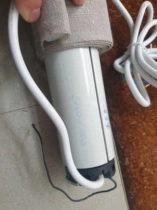 PANNO Cortina de tela gris enrollable con el motor