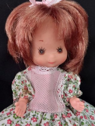 Muñeca antigua Toyse