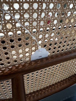 NUEVO REBAJA! Elegante silla comedor nogal y ratan