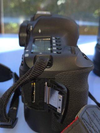 Canon EOS 6D + 2 objetivos