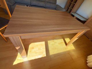 Mesa de comedor de madera y 4 sillas