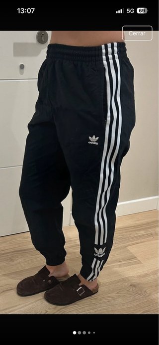 Chándal Adidas Negro con Rayas Blancas