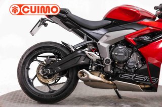 TRIUMPH DAYTONA 660