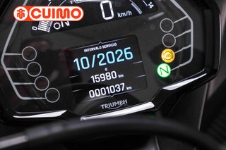 TRIUMPH DAYTONA 660