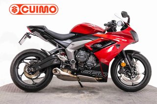 TRIUMPH DAYTONA 660