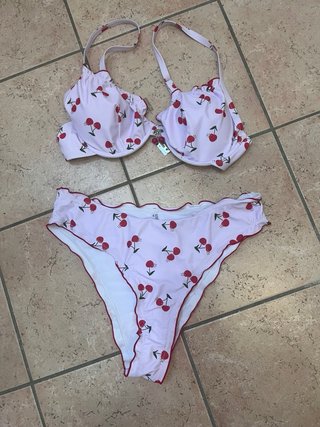 Costume da bagno ciliegie