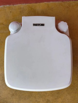 WC Portátil Thetford Porta Potti 145